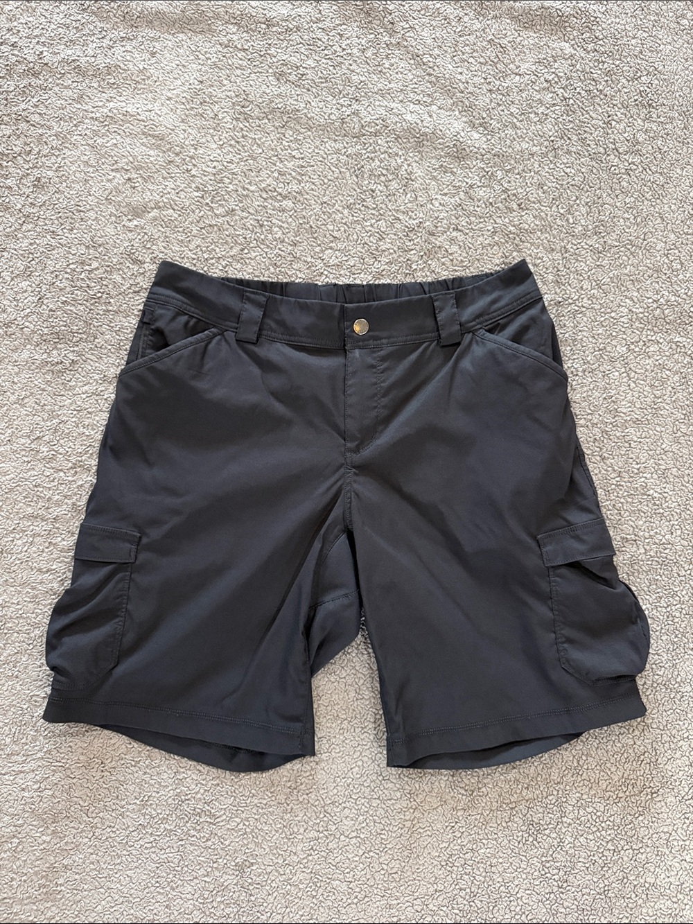 Duluth Trading Co Black Women's Cargo Shorts with Side Pockets